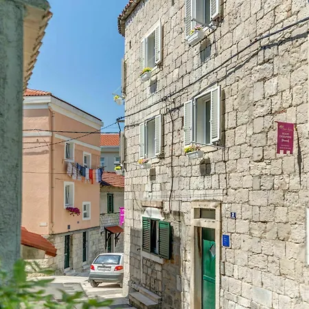Centre Olga & Petra Apartment Split